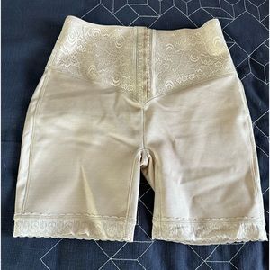 Vedette Dana Mid Thigh Buttock Enhancer w/ Front Closure 507 nude